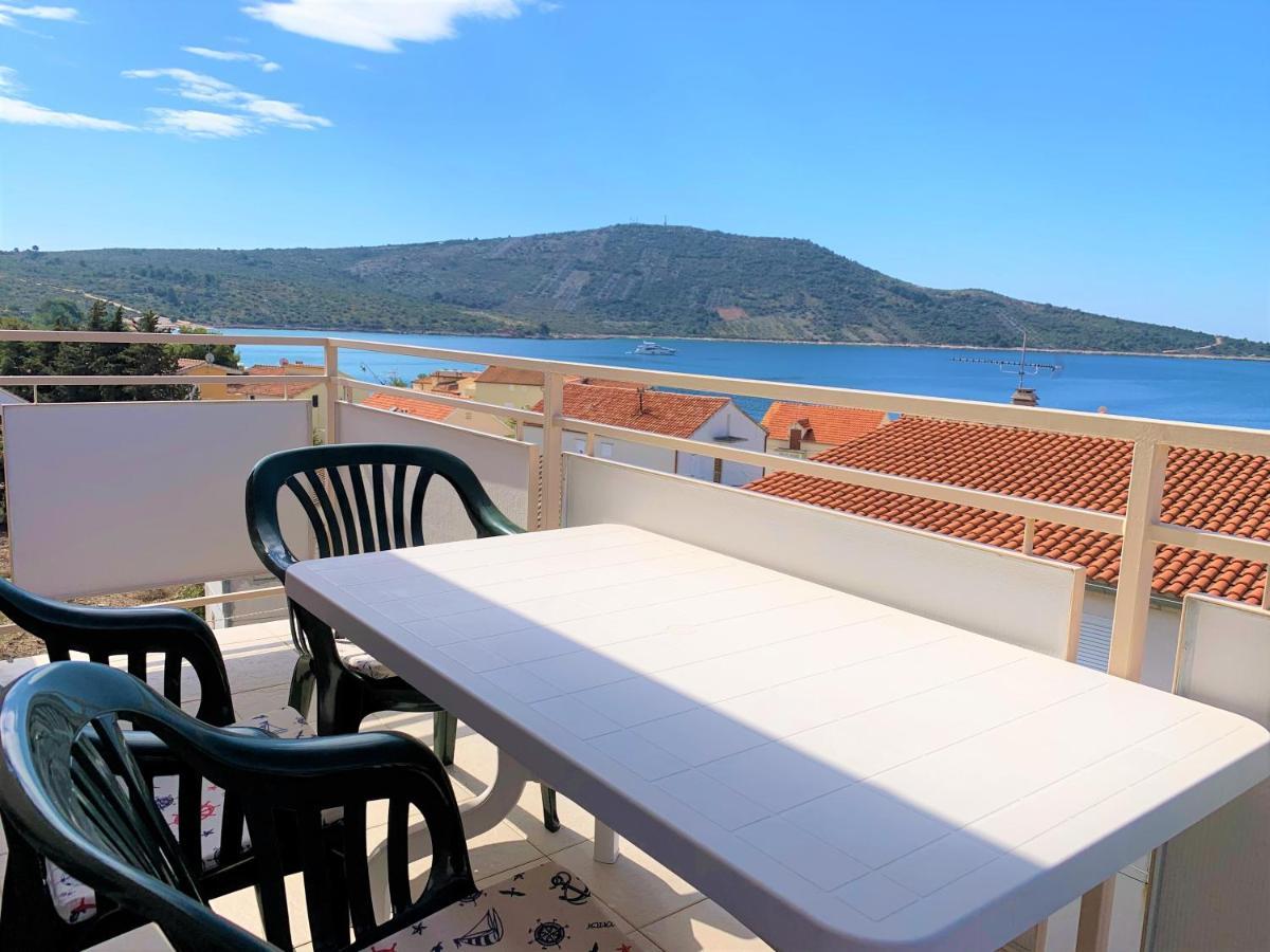 Roko Apartment House Primošten Eksteriør billede