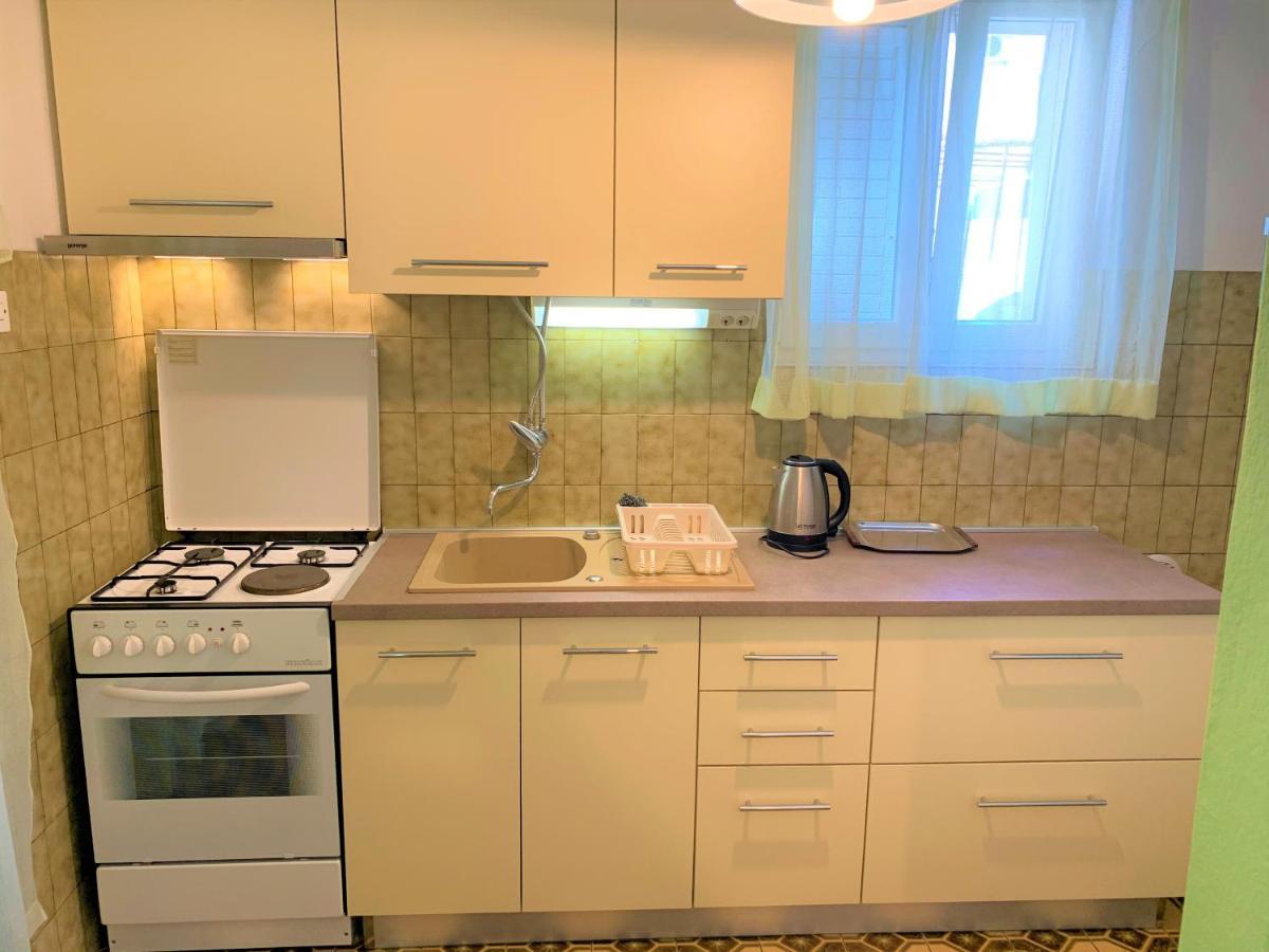 Roko Apartment House Primošten Eksteriør billede