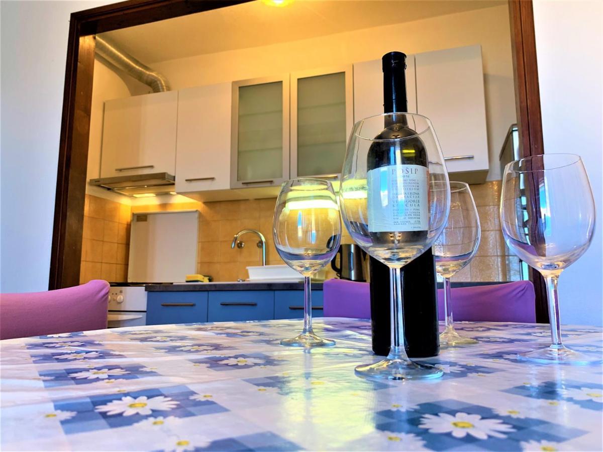 Roko Apartment House Primošten Eksteriør billede