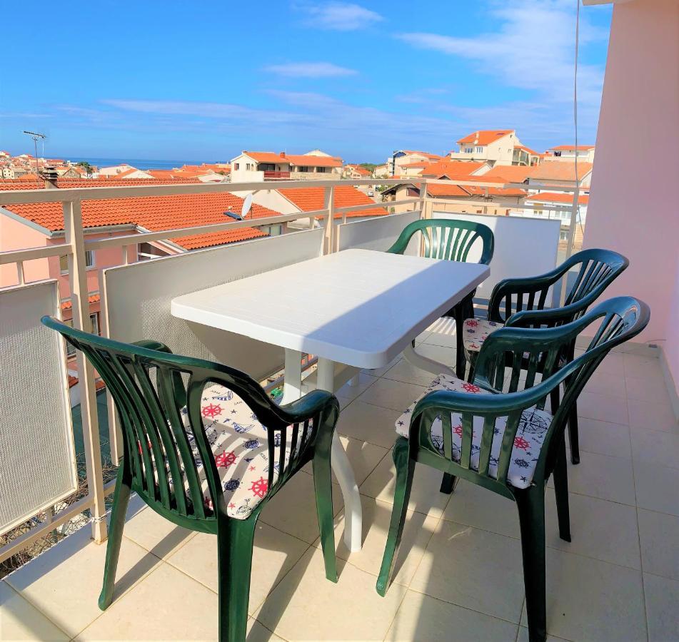 Roko Apartment House Primošten Eksteriør billede