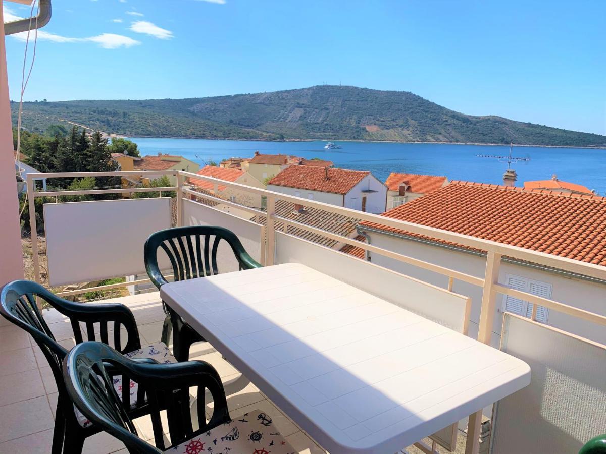 Roko Apartment House Primošten Eksteriør billede