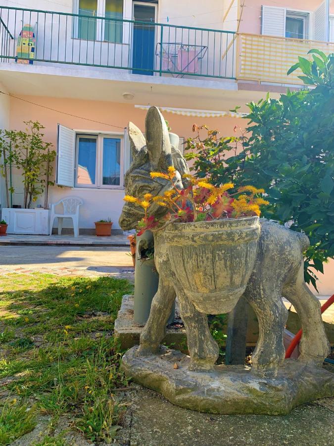 Roko Apartment House Primošten Eksteriør billede